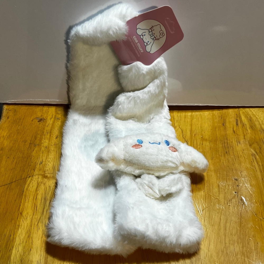 Sanrio Cinnamoroll Earmuff Scarf White Plush Faux Fur Kawaii Embroidered